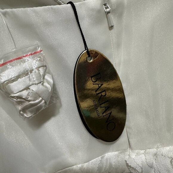 NWT Bariano Georgiana Gown Size 4 White Strapless 3D Flowers Avant Garde Dress - Picture 7 of 11